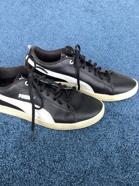Puma Smash Black–White Soft Foam Shoes – sz 8.5